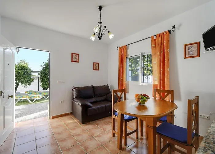 Paraisos 1 * コニル・デ・ラ・フロンテラ